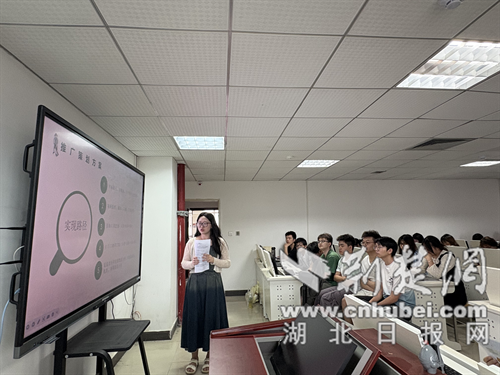 校村聯(lián)手育新機(jī)，“苕隊(duì)長(zhǎng)”紅薯粉條觸網(wǎng)加速跑——一份市場(chǎng)營銷策劃服務(wù)藍(lán)圖